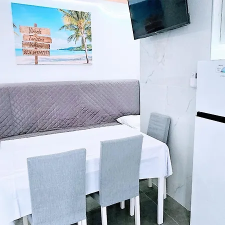 Aptstouristgroups 45 Apartment *